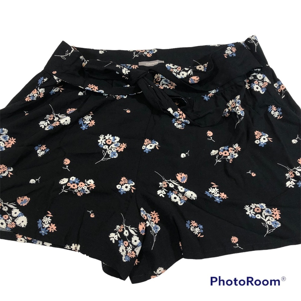 Maurice’s Flirty Shorts 13/14 Black